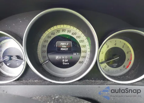 2014 Mercedes-Benz C 300 Sport 4Matic z USA, uszkodzony, nr VIN WDDGF8AB5ER304607